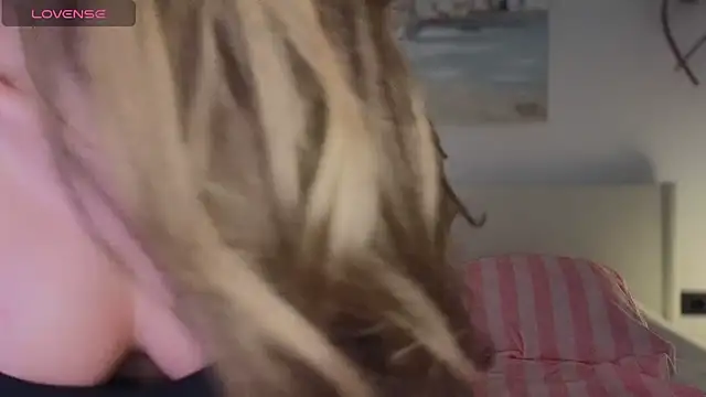 ReyaSophia online show from 29, 3, 2026