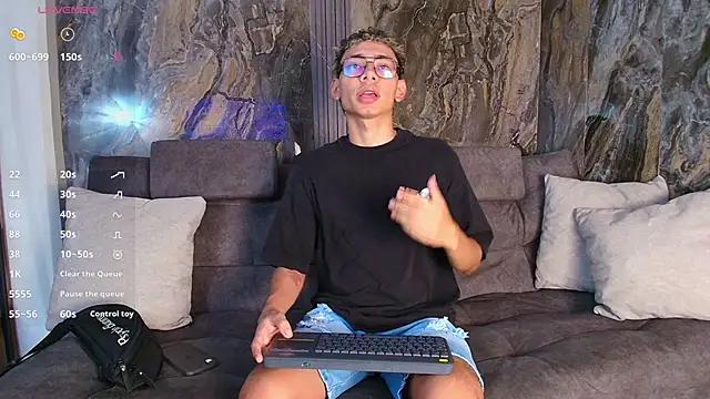 Daviid laidd online show from 5, 2, 2026