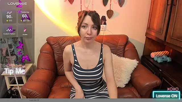Snapshot of MelodyBlosom chatting on 3, 3, 2025 MelodyBlosom online show from 3, 3, 2025