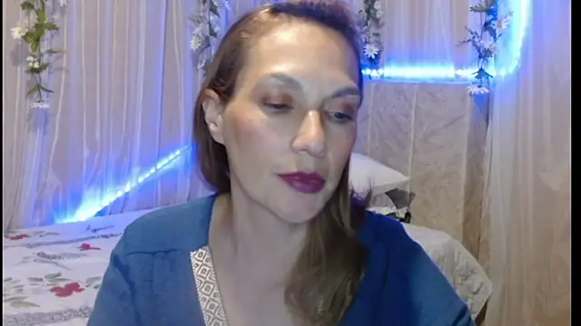 italagomez  online show from 12, 2, 2025