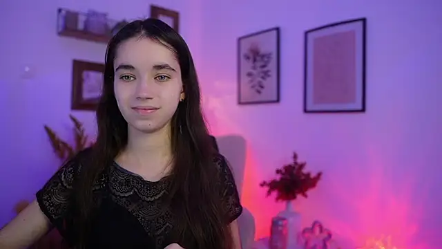 Gia Paige18 online show from 25, 11, 2025