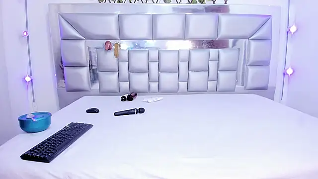 Snapshot of sweetebonny1 chatting on 24, 2, 2026 sweetebonny1 online show from 24, 2, 2026