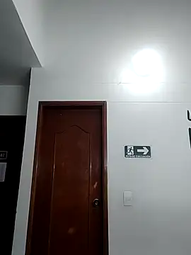 Snapshot of ELLA_KELLY chatting on 12, 11, 2025 ELLA KELLY online show from 12, 11, 2025