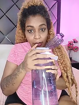 ELLA KELLY online show from 16, 7, 2026
