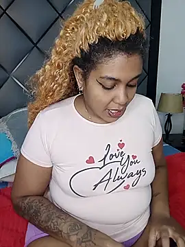 Snapshot of ELLA_KELLY chatting on 19, 5, 2026 ELLA KELLY online show from 19, 5, 2026