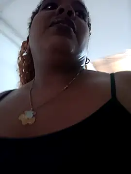 Snapshot of ELLA_KELLY chatting on 5, 5, 2026 ELLA KELLY online show from 5, 5, 2026