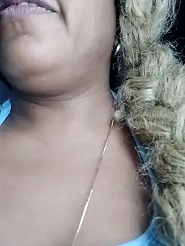 Snapshot of ELLA_KELLY chatting on 29, 11, 2025 ELLA KELLY online show from 29, 11, 2025