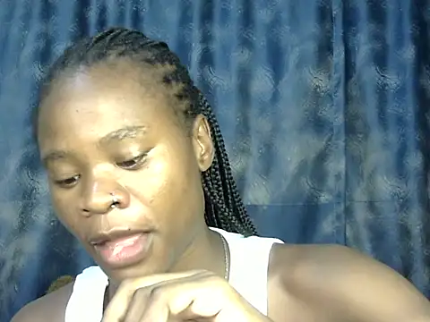 Snapshot of sweetblackbeauty001 chatting on 4, 6, 2026 sweetblackbeauty001 online show from 4, 6, 2026