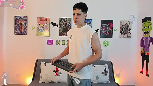 jonathanjoestar  online show from 26, 10, 2025