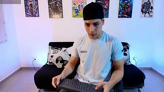 jonathanjoestar  online show from 23, 4, 2026