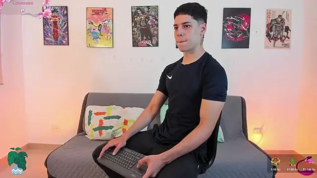 jonathanjoestar  online show from 17, 11, 2025