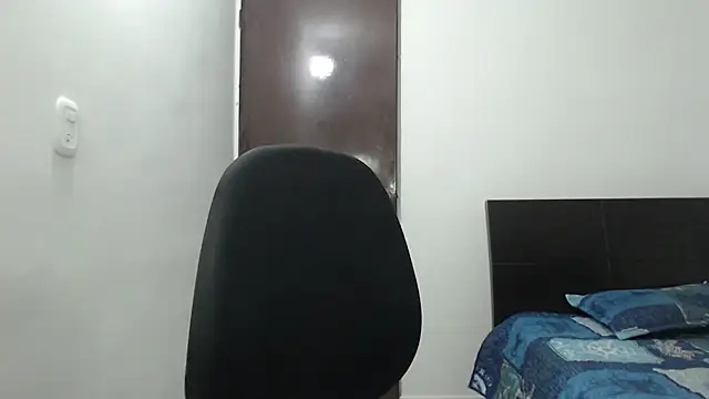 dimitriquiet05 online show from 17, 12, 2024