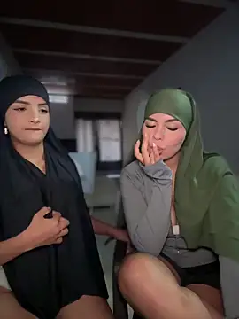 lalilamassu1 online show from 19, 12, 2025