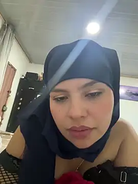 lalilamassu1 online show from 25, 2, 2025