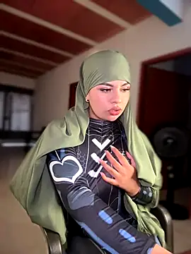 lalilamassu1 online show from 12, 11, 2025