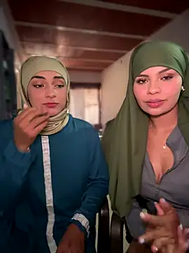 lalilamassu1 online show from 23, 9, 2025