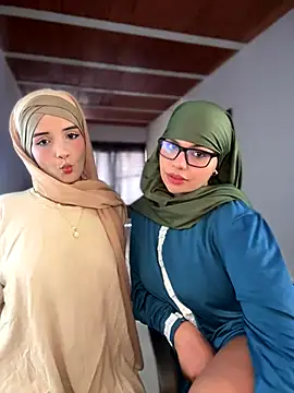 lalilamassu1 online show from 31, 10, 2025