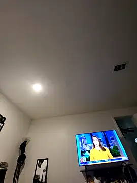 Just2much online show from 20, 10, 2025