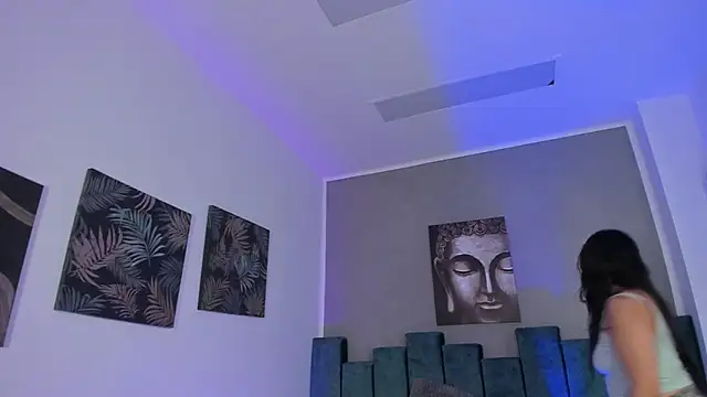 Kathia Morelli online show from 31, 10, 2025