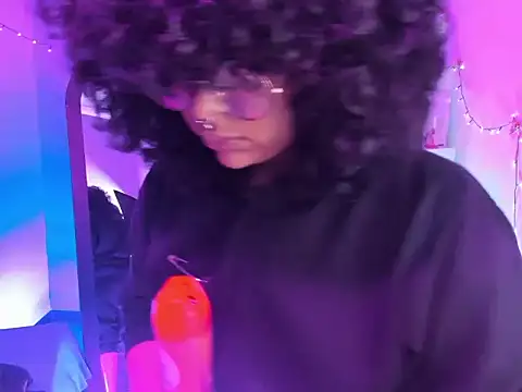 kuromi69 online show from 13, 2, 2026