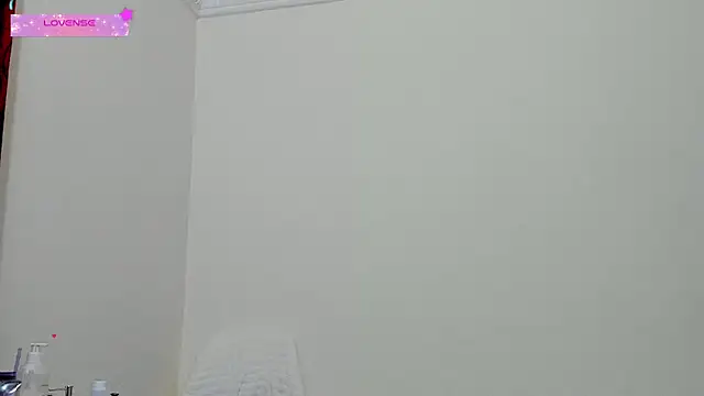 Snapshot of Missmia23 chatting on 30, 9, 2025 Missmia23 online show from 30, 9, 2025