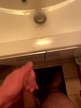 Snapshot of dimitriei chatting on 13, 10, 2025 dimitriei online show from 13, 10, 2025