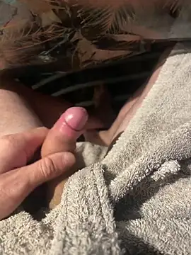 Snapshot of dimitriei chatting on 22, 10, 2025 dimitriei online show from 22, 10, 2025