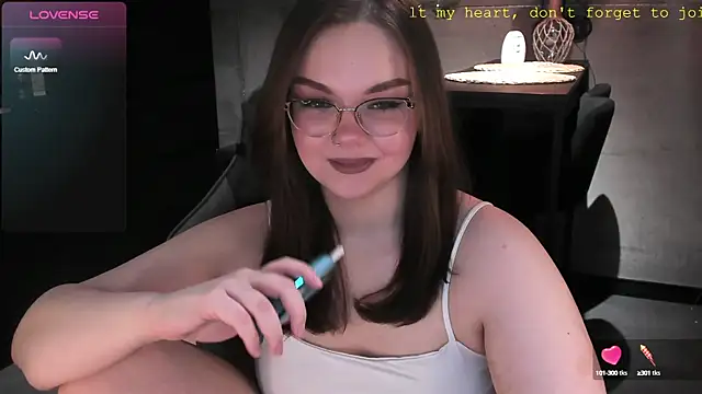 EvaBae online show from 14, 1, 2025