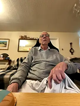 Snapshot of cutaboverest chatting on 2, 12, 2025 cutaboverest online show from 2, 12, 2025