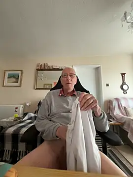 Snapshot of cutaboverest chatting on 29, 3, 2026 cutaboverest online show from 29, 3, 2026