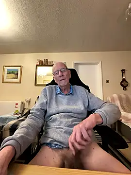 Snapshot of cutaboverest chatting on 8, 1, 2026 cutaboverest online show from 8, 1, 2026