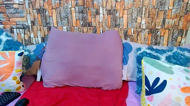 Foxy African online show from 3, 12, 2025