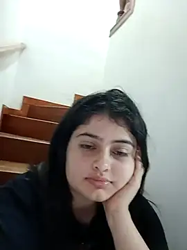 Stephania 18 online show from 25, 2, 2025