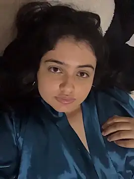 Stephania 18 online show from 19, 10, 2025