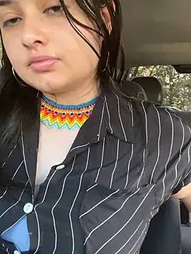 Stephania 18 online show from 17, 2, 2025