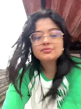 Stephania 18 online show from 18, 2, 2025