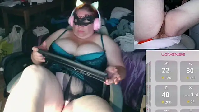 Snapshot of BBW-Ginger chatting on 4, 7, 2026 BBW-Ginger online show from 4, 7, 2026