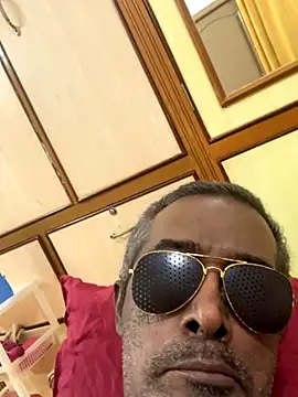 Snapshot of Lookin4Kinky_Partner chatting on 23, 11, 2025 Lookin4Kinky Partner online show from 23, 11, 2025