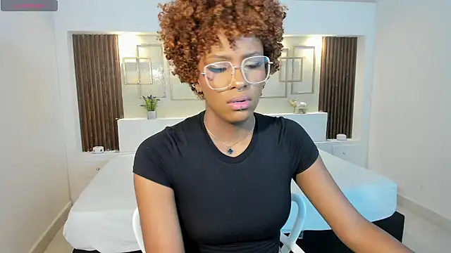 LiannaDixon online show from 7, 10, 2025