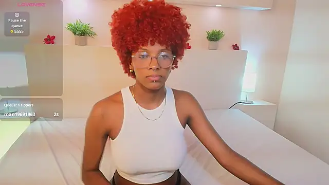 LiannaDixon online show from 20, 1, 2025