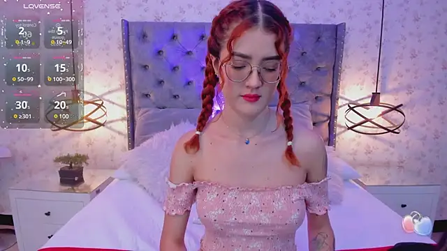 Snapshot of MiaWinx chatting on 27, 1, 2025 MiaWinx online show from 27, 1, 2025