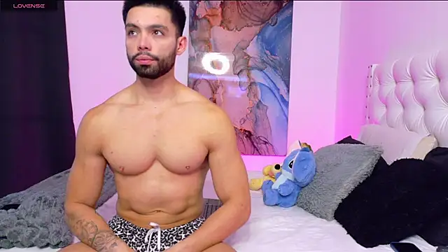 Snapshot of Mackenzzie_777_ chatting on 24, 11, 2025 Mackenzzie 777 online show from 24, 11, 2025