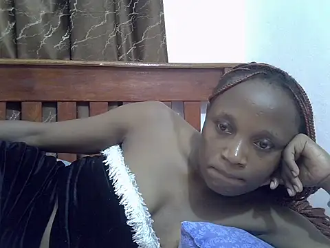 SpicyPetite online show from 27, 3, 2026