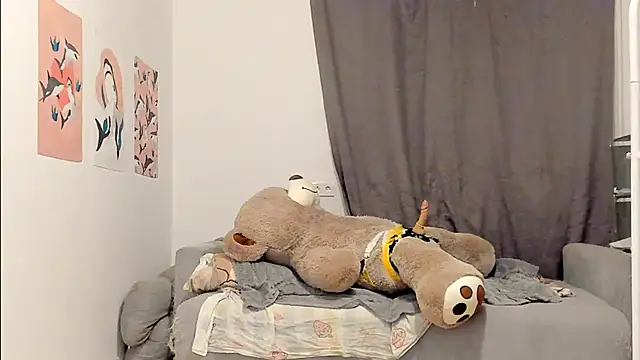 Snapshot of Silly__Milly chatting on 10, 2, 2025 Silly  Milly online show from 10, 2, 2025