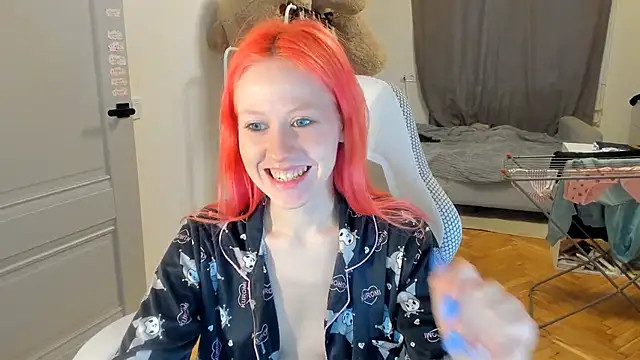 Snapshot of Silly__Milly chatting on 1, 2, 2025 Silly  Milly online show from 1, 2, 2025