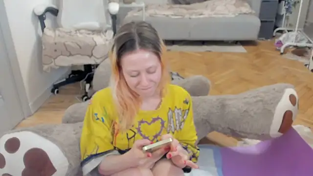 Snapshot of Silly__Milly chatting on 2, 1, 2025 Silly  Milly online show from 2, 1, 2025