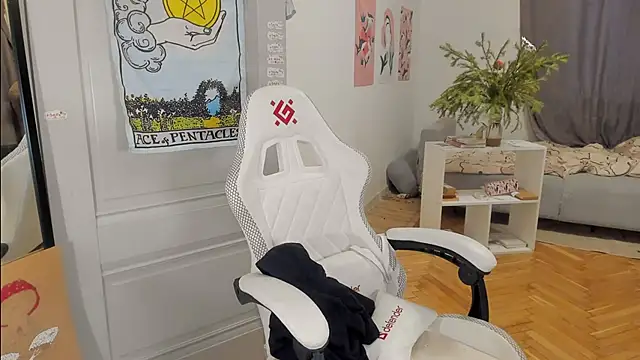 Snapshot of Silly__Milly chatting on 6, 1, 2025 Silly  Milly online show from 6, 1, 2025