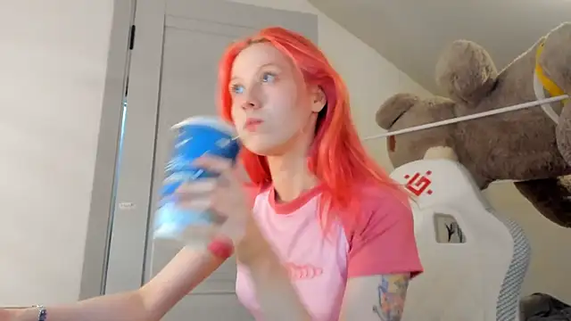 Snapshot of Silly__Milly chatting on 10, 2, 2025 Silly  Milly online show from 10, 2, 2025