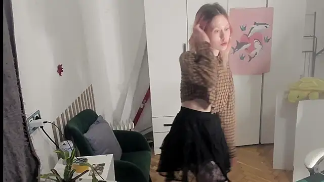 Snapshot of Silly__Milly chatting on 25, 5, 2026 Silly Milly online show from 25, 5, 2026