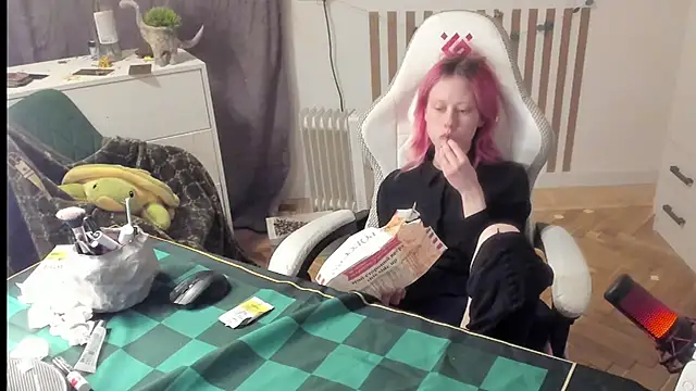 Snapshot of Silly__Milly chatting on 21, 3, 2026 Silly Milly online show from 21, 3, 2026